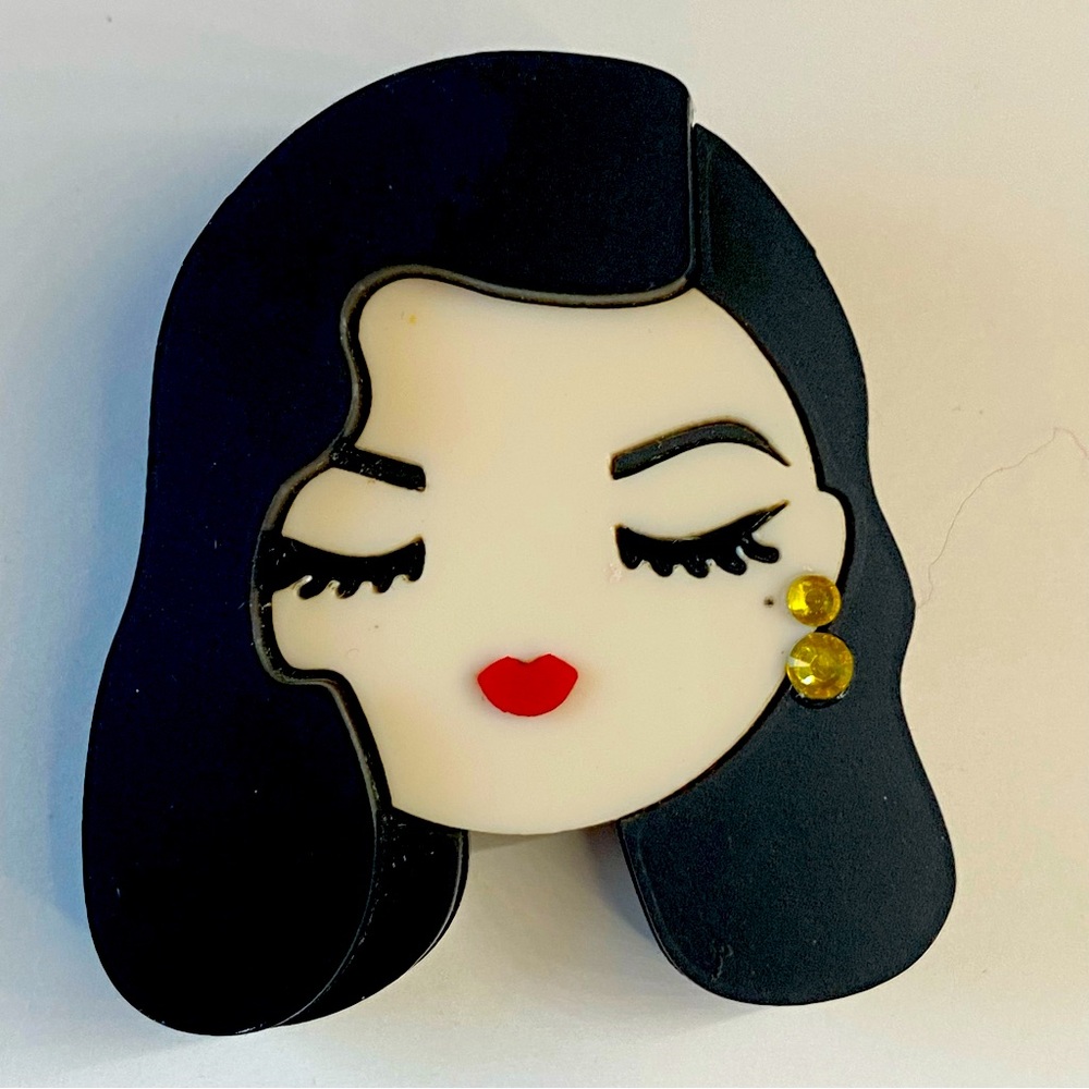 RARE Dita Von Teese licensed Baccurelli Brooch